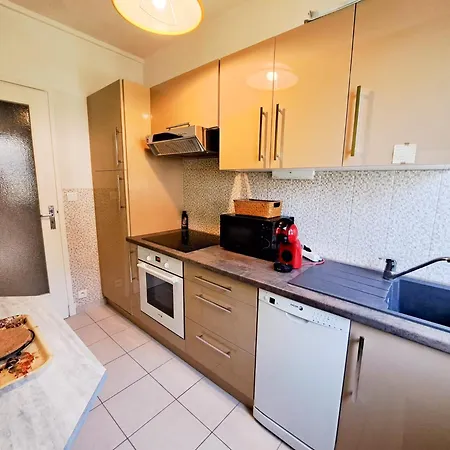 Candy - Avec Jardin Et Vue - 50m De La